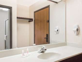 Howard Johnson Inn Nicholasville/Lexington חדר תמונה